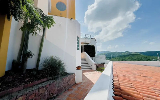 Casa Amarilla Guanajuato