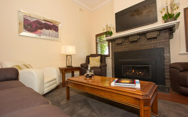 Wilsford House – Guest Rooms – Lyndoch
