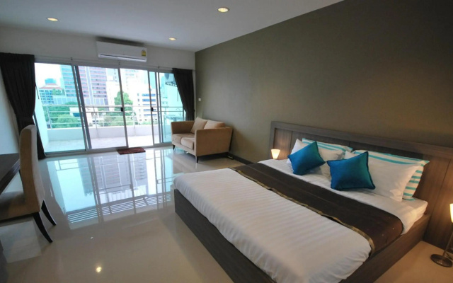 Baan Mi-Na