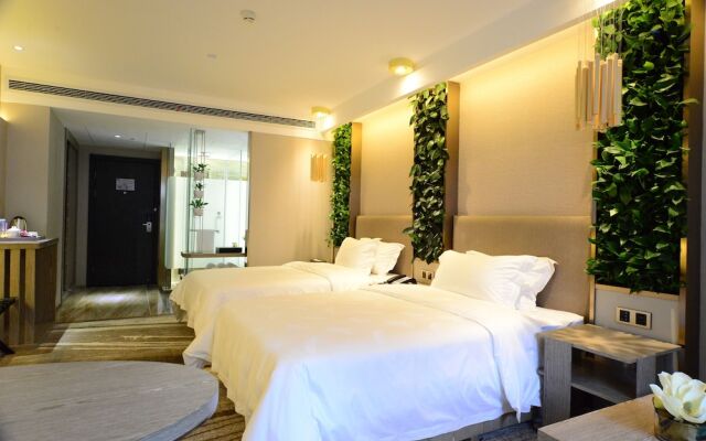 Chengdu HW Hotel