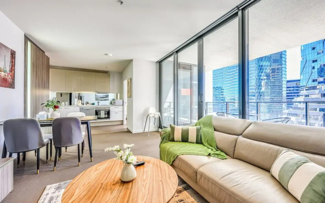 StayAU Leisure 2BR Modern CBD Apt