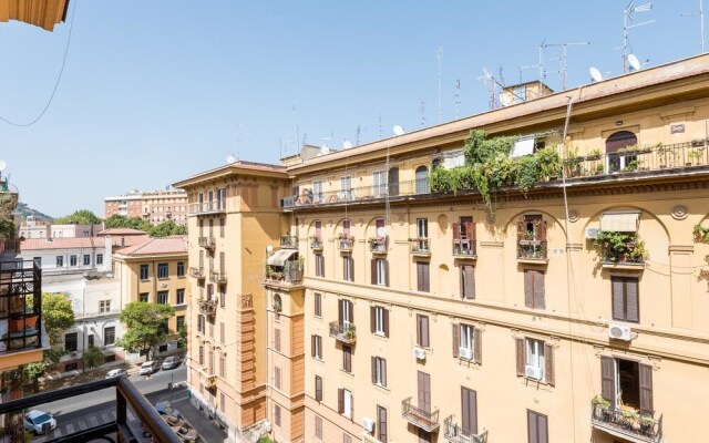 RSH Vatican Comfortable Sunny Apartment