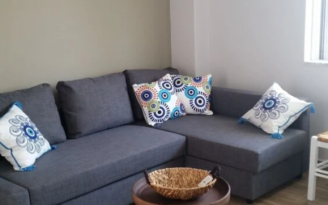 Ria's Deluxe Apartments