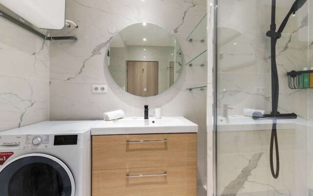 Stunning 2 Bed Apartment, Sleeps 4