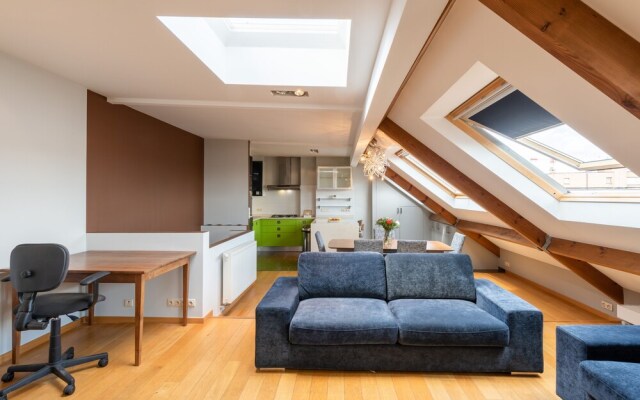 Europea Laeken Duplex Residence
