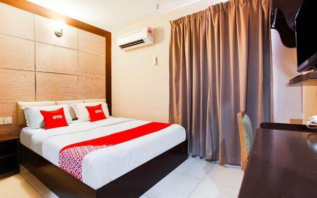 OYO 89518 Sejati Hotel