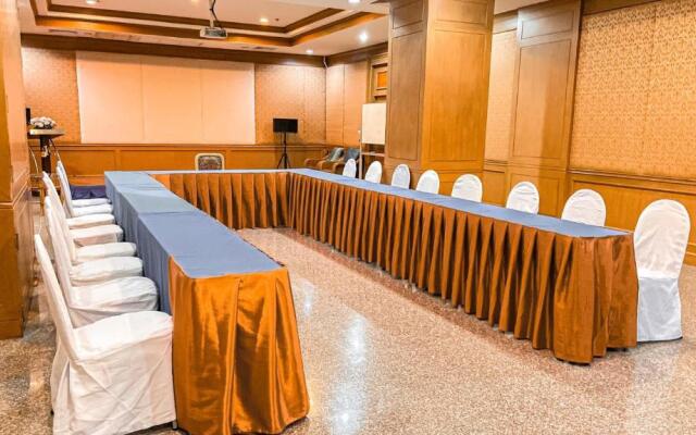 K Park Grand Hotel