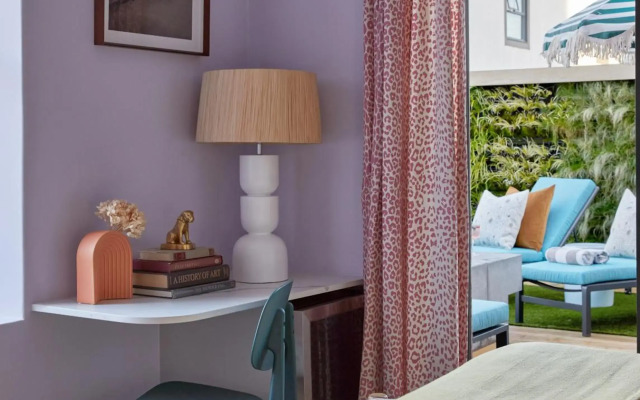 Pineapple House Boutique Hotel