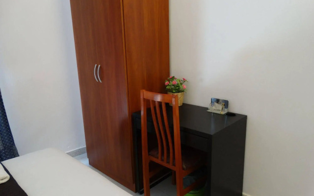 Hostal Mont Thabor