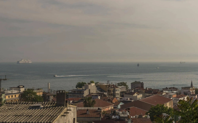 Istanbul Amedros Home