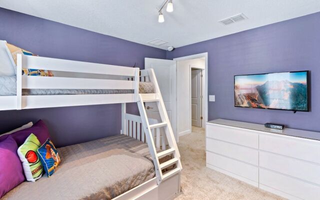 1563 Sandbagger Drive