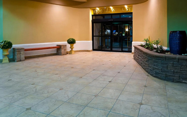 Grand Texan Hotel and Convention Center