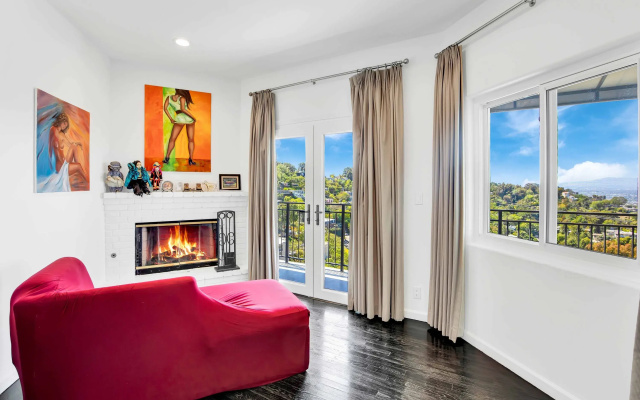 Pacific View by Avantstay Original Artist's Home