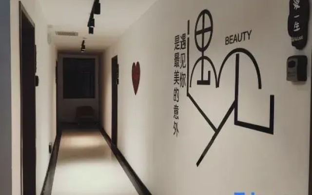 Zhongxiang has been to the B&B