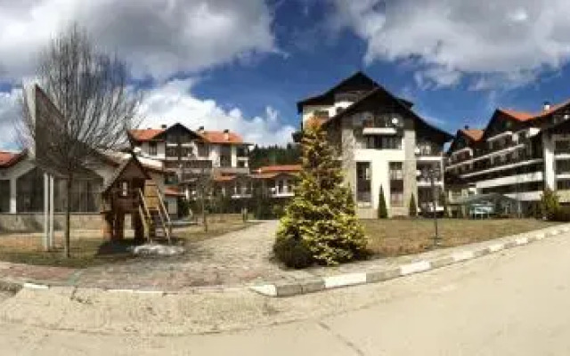 Rivendell Apartments Semiramida Gardens