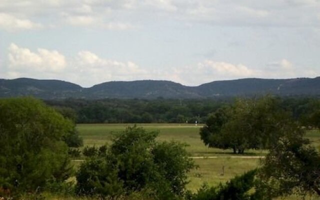 Antler Oaks Lodge and RV Resort