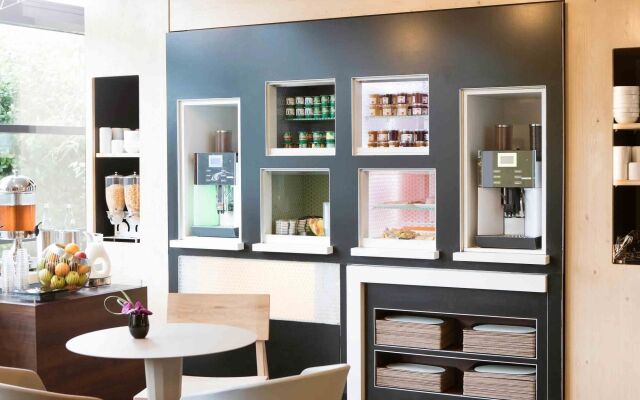 B&B HOTEL Rueil-Malmaison Gare