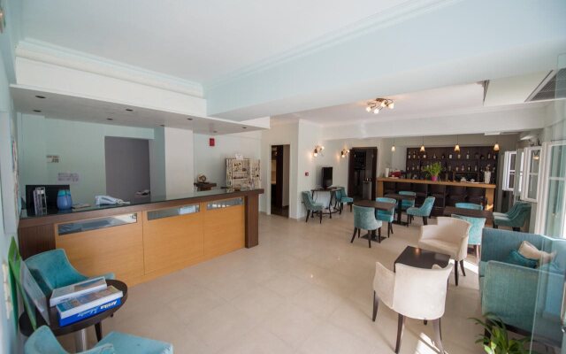 Ionis Hotel