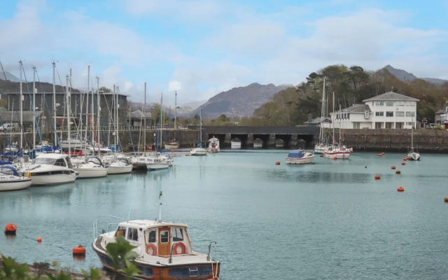 9 Oakley Wharf