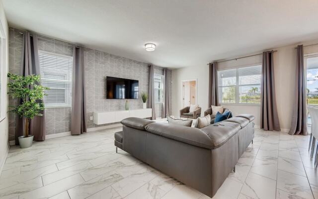 1596 MC - Enchanted 6BR Villa: Pool, Magic for 14