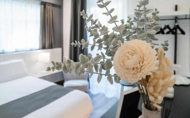 Sicily 4 Suite