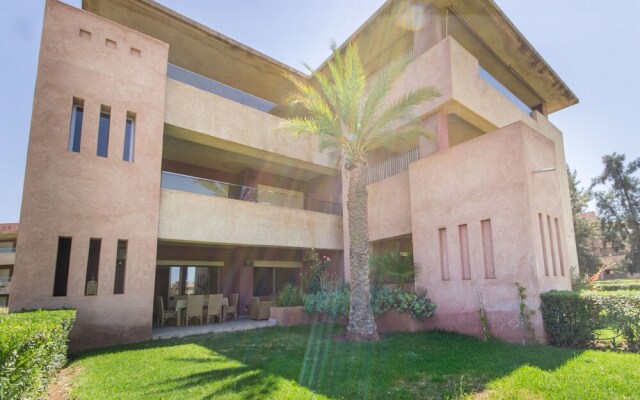 Family House in Prestigia