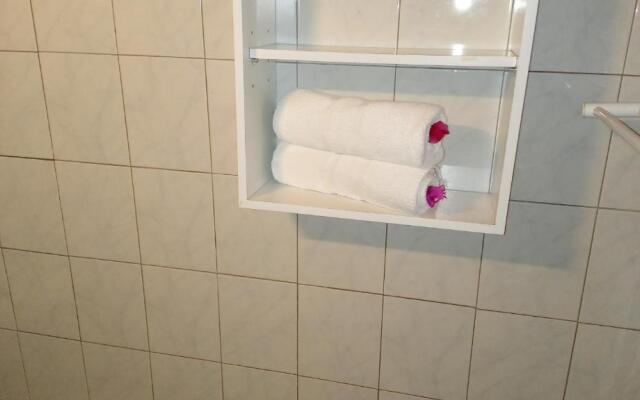Appartement d'une chambre avec piscine partagee et wifi a Sainte Anne a 1 km de la plage