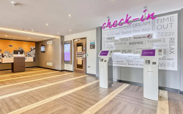 Premier Inn Milton Keynes - Willen Lake