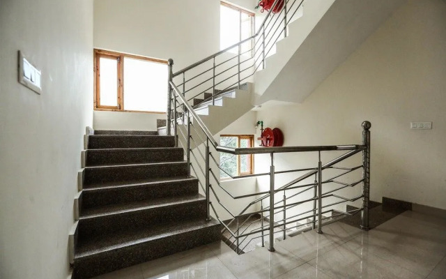 OYO 15074 Neha Regency
