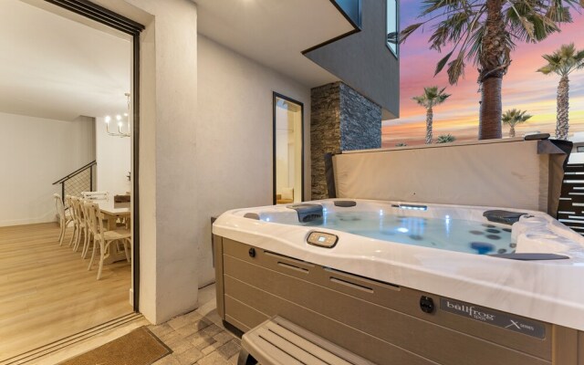 Beach Haven 5 Bedroom Townhouse