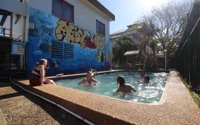 Asylum Cairns Hostel