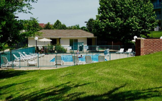 Romantic Branson Condo