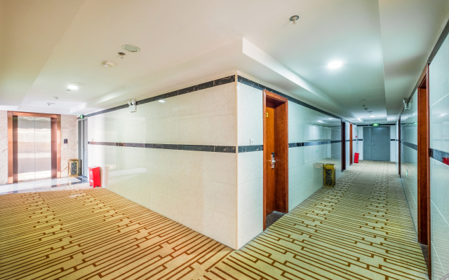 Booz Hotel(Quanzhou Dayang Department Store)
