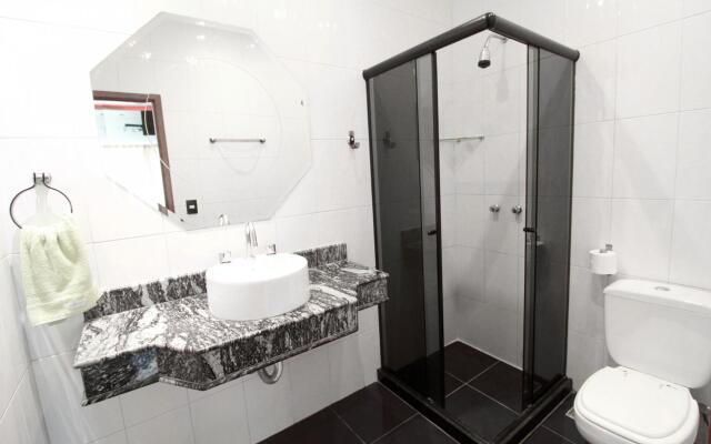 Pineapples F1137 Copacabana Elegant Penthouse