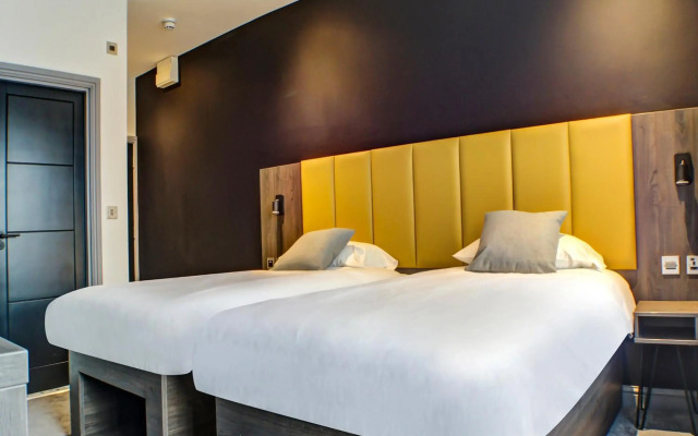 OYO Tamworth Arms Boutique Pub & Hotel