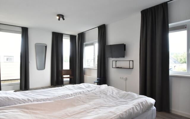 Pleasant Holiday Home in Zeewolde near Golf Course