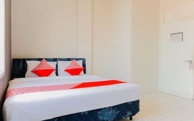 Pasar Baru Inn by OYO Rooms