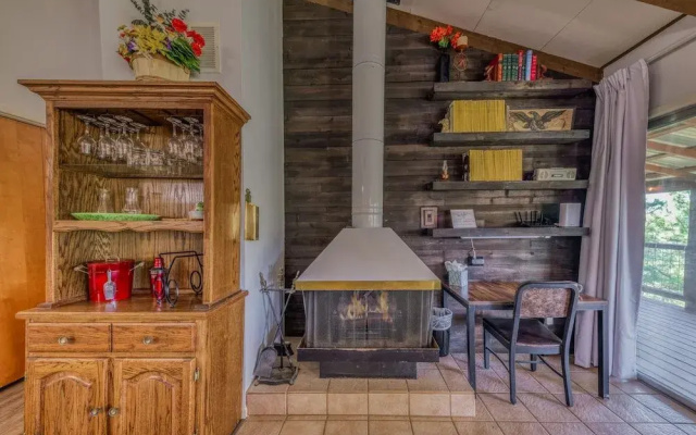 Nana and Papa's Mountain Retreat by Kokopelli Property Management