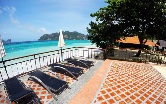 Phi Phi Long Beach Bungalow
