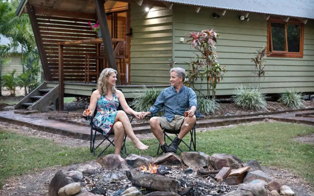 Airlie Beach Eco Cabins - Adults only