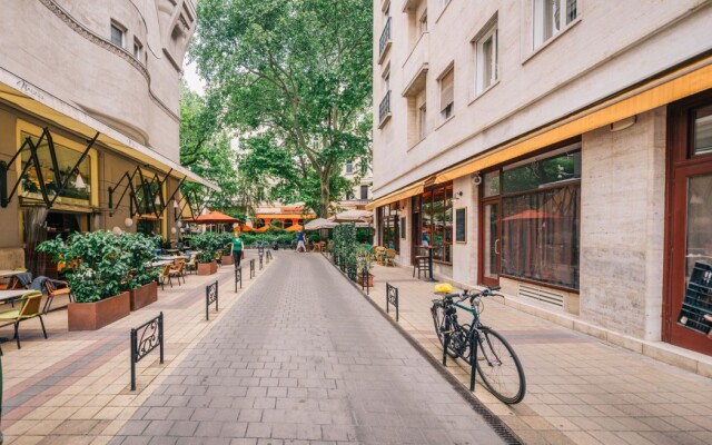 The Central Place