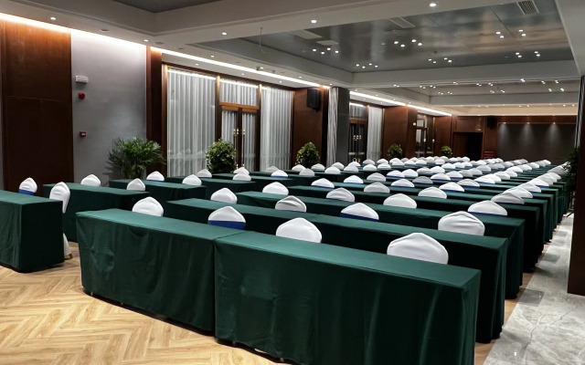 Vienna International Hotel Deng Zhou YingBinGuan