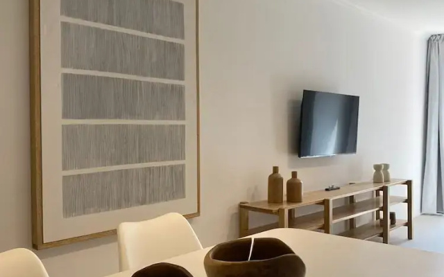 Simply Feel At Home Apartments