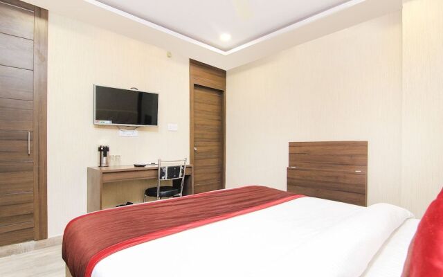 OYO 14767 Welcome Inn