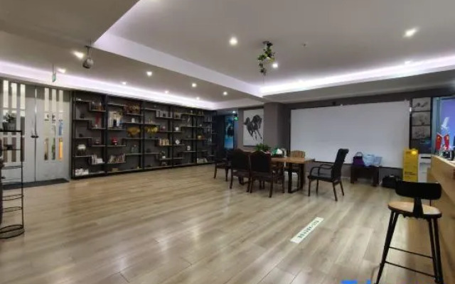 Junyi Hotel(Dujiangyan Passenger Station)