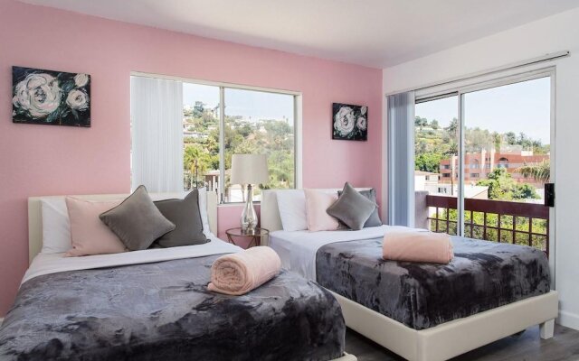 Extravagant Hollywood Cosmo Suites