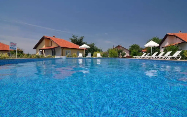 Sunny Hills Villas