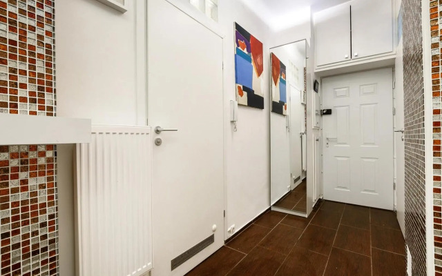 Downtown Buda Homes Relax