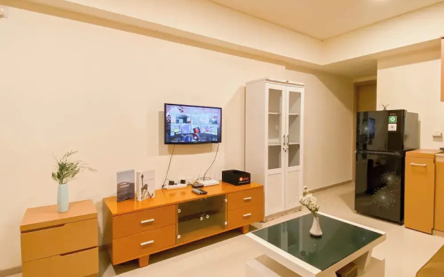 Comfort Living 2Br At Meikarta Apartment