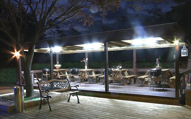 Gyeongpo Starry Love Song House Pension